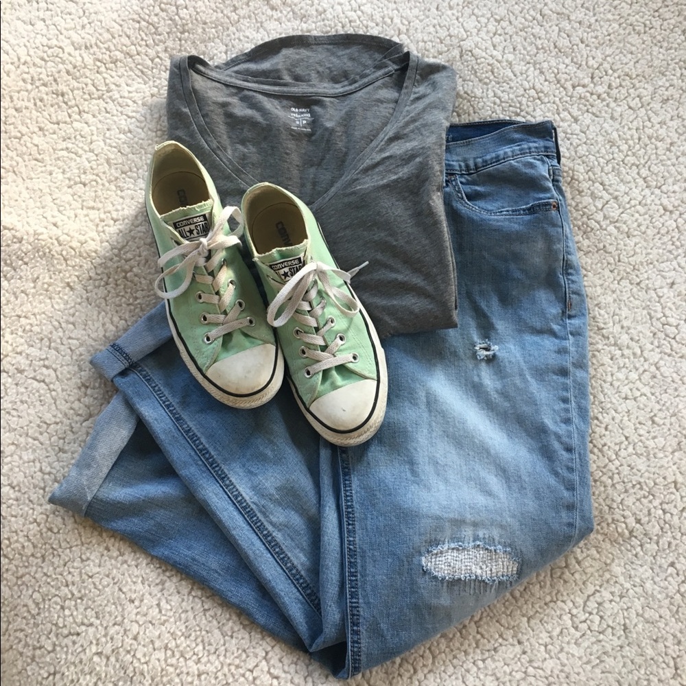 Mint green converse